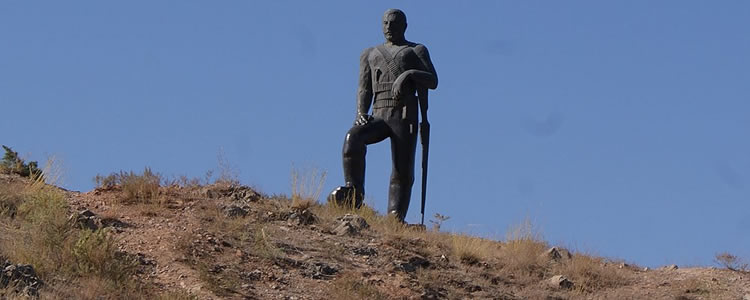 kevork-chavush-statue